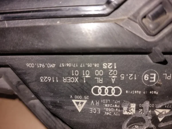 Otica direita Audi Q7 - Image 2